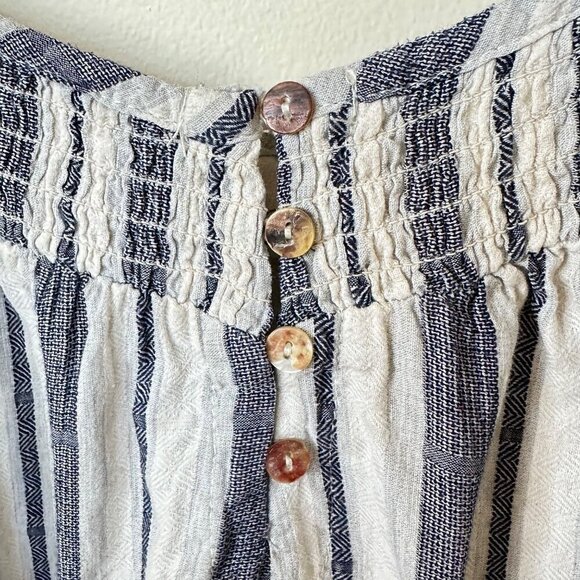 BOGO SALE! ๐๐ฅณ Two Blue Stripe Linen Tops Treasure Bond/Universal Thread S/XS - Picture 9 of 16